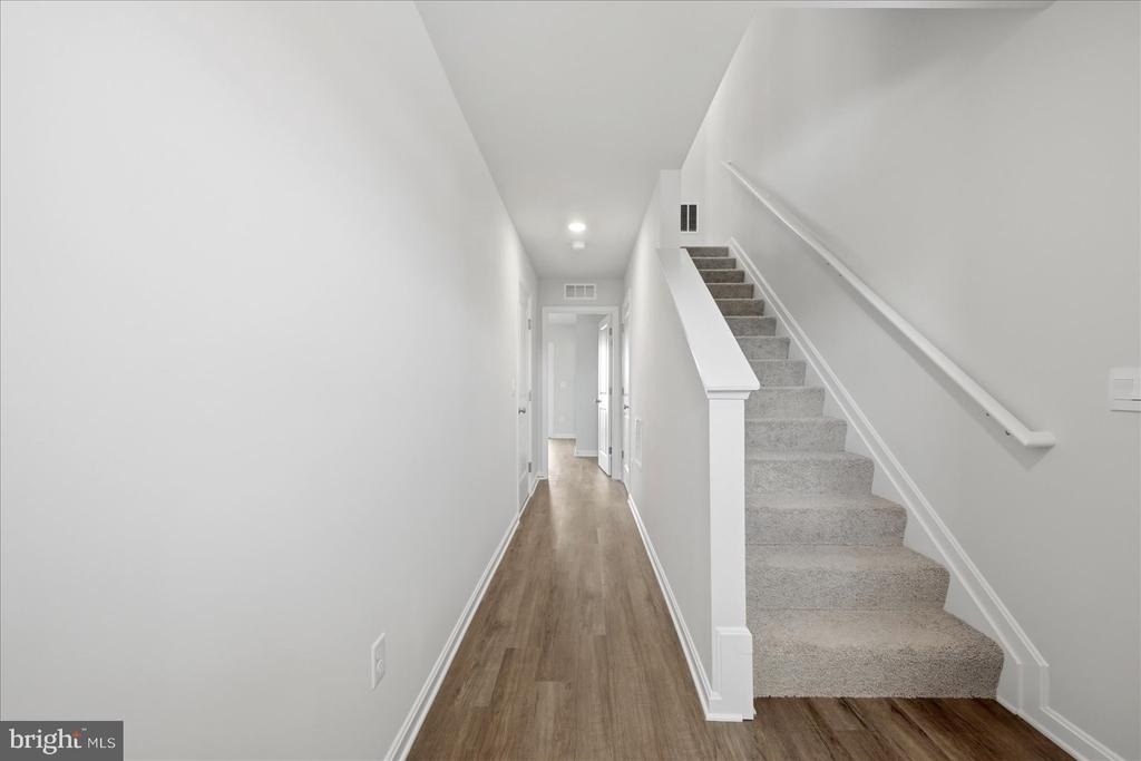 122 Bowers Street - Photo 5