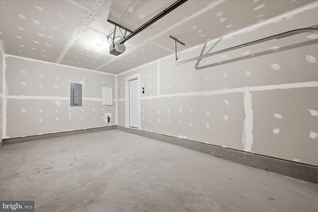 122 Bowers Street - Photo 34