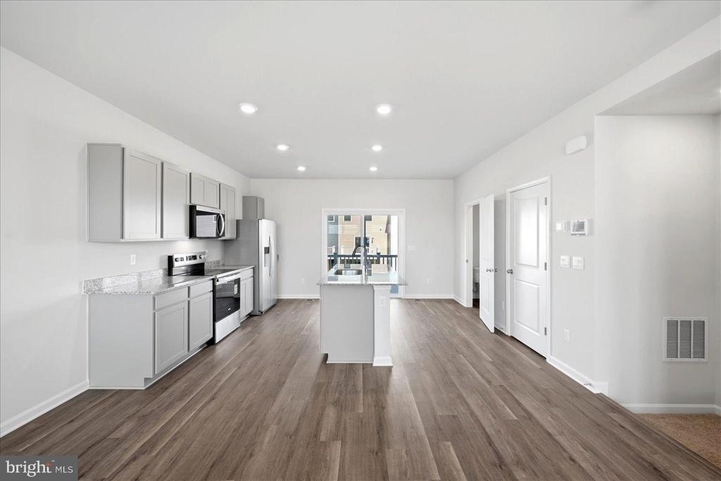 122 Bowers Street - Photo 13