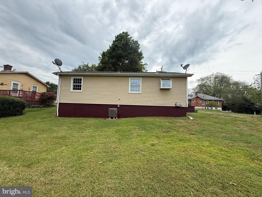 1201 S East Street - Photo 8