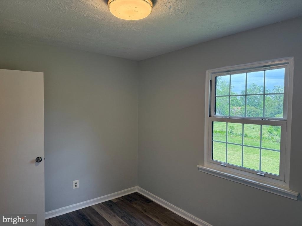 1201 S East Street - Photo 6