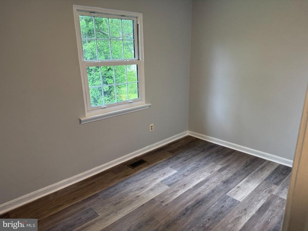 1201 S East Street - Photo 5
