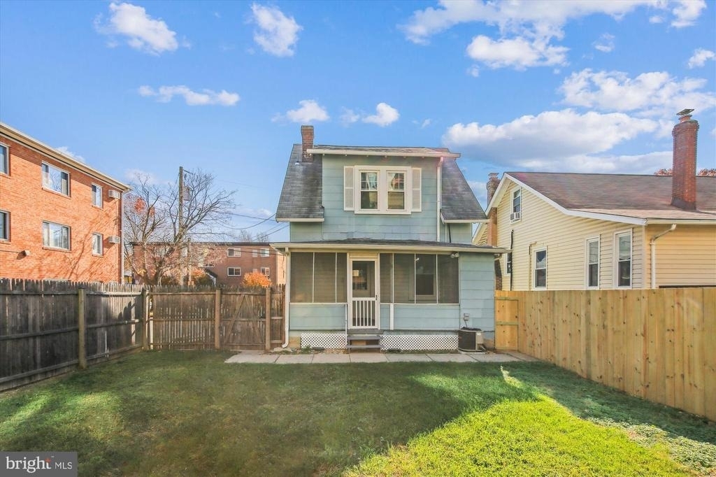 3107 9th Road N - Photo 4