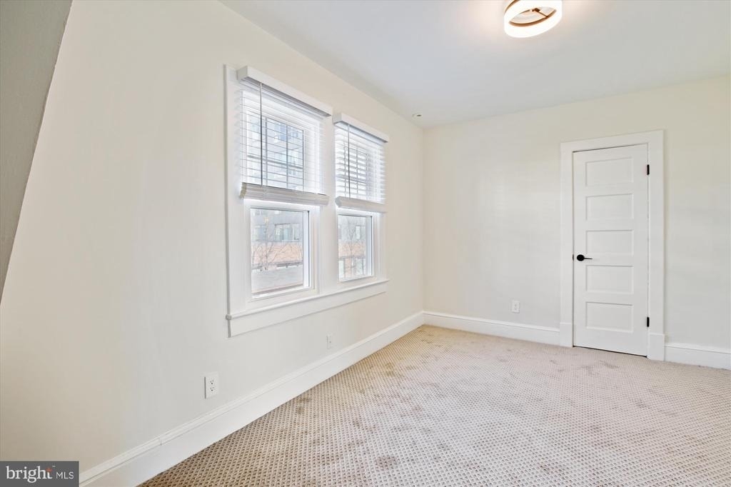 3107 9th Road N - Photo 24