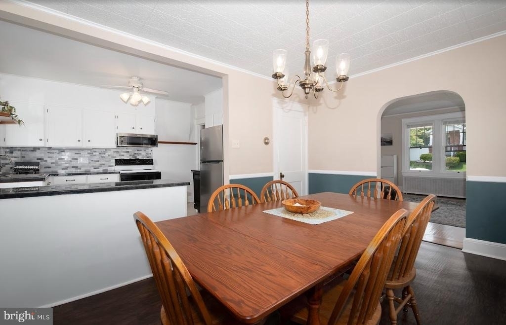 1505 3rd Avenue - Photo 3