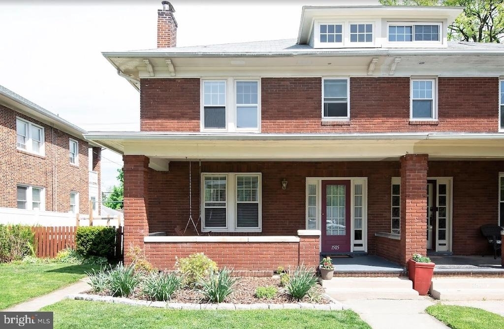 1505 3rd Avenue - Photo 0