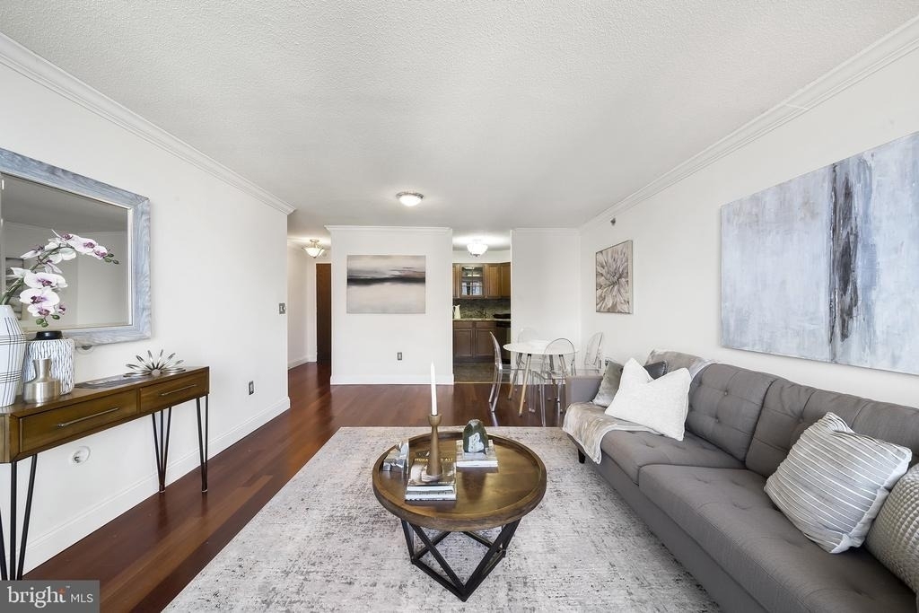 2018 Walnut Street - Photo 7
