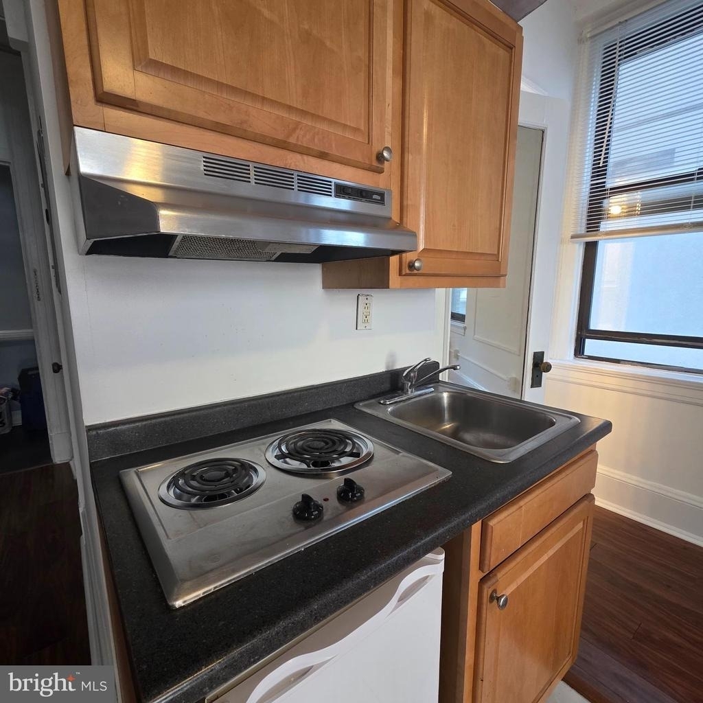 1324 Locust Street - Photo 12