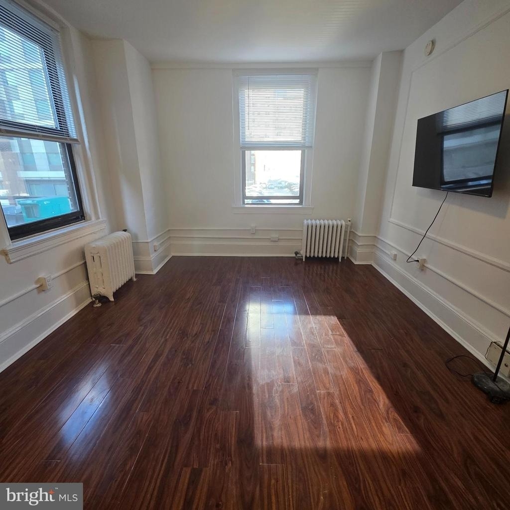 1324 Locust Street - Photo 6