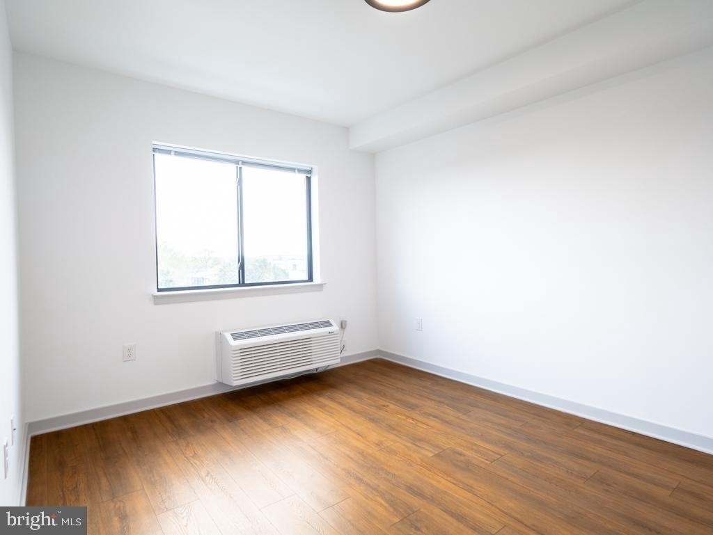 6515 Ridge Avenue - Photo 2