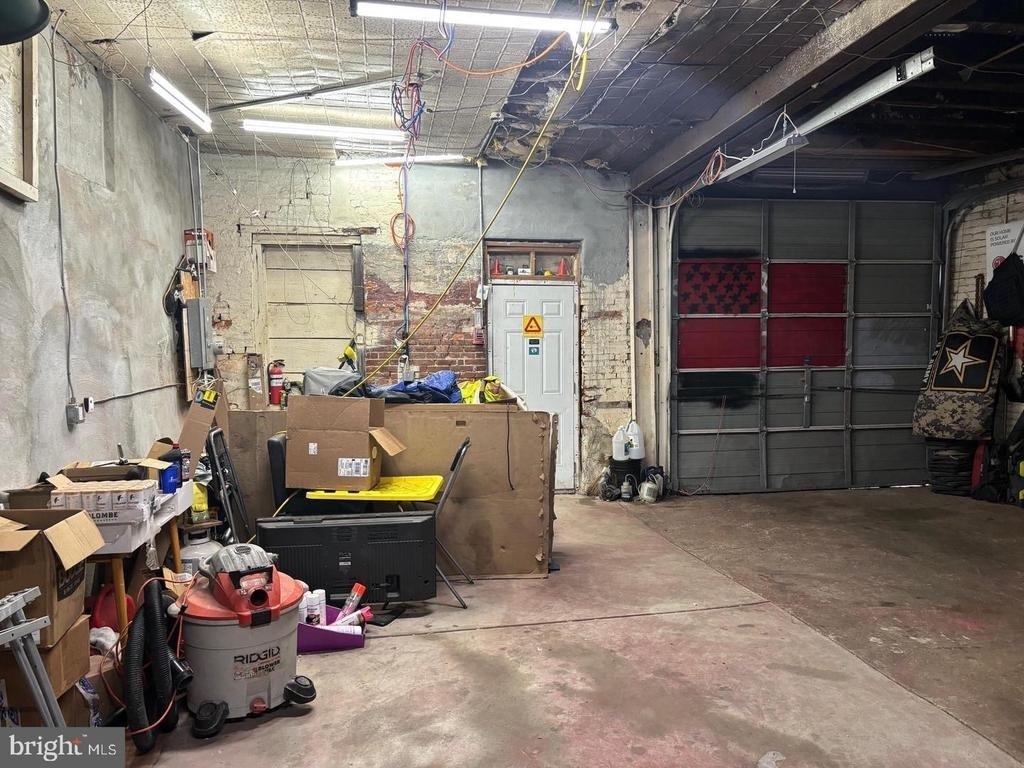 2400 E Dauphin Street - Photo 1