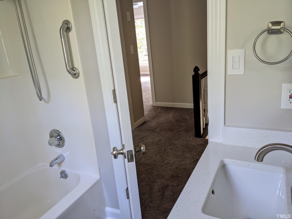143 Brannigan Place - Photo 11