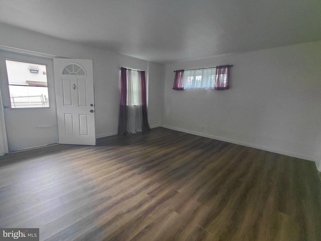 800 Princeton Avenue - Photo 6