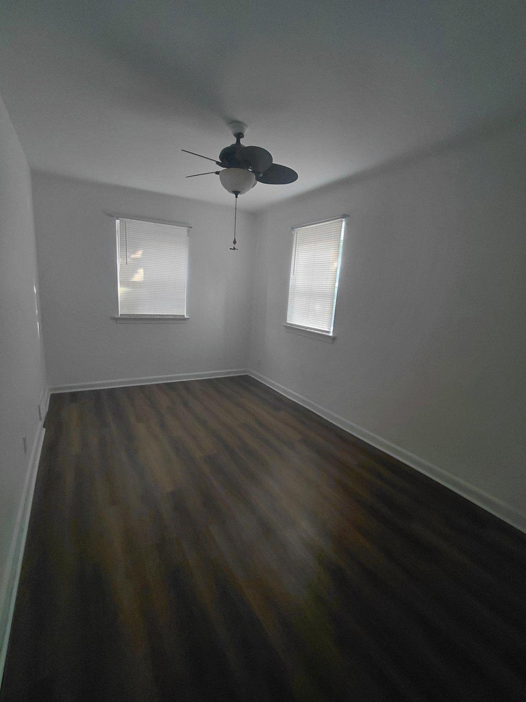 800 Princeton Avenue - Photo 9
