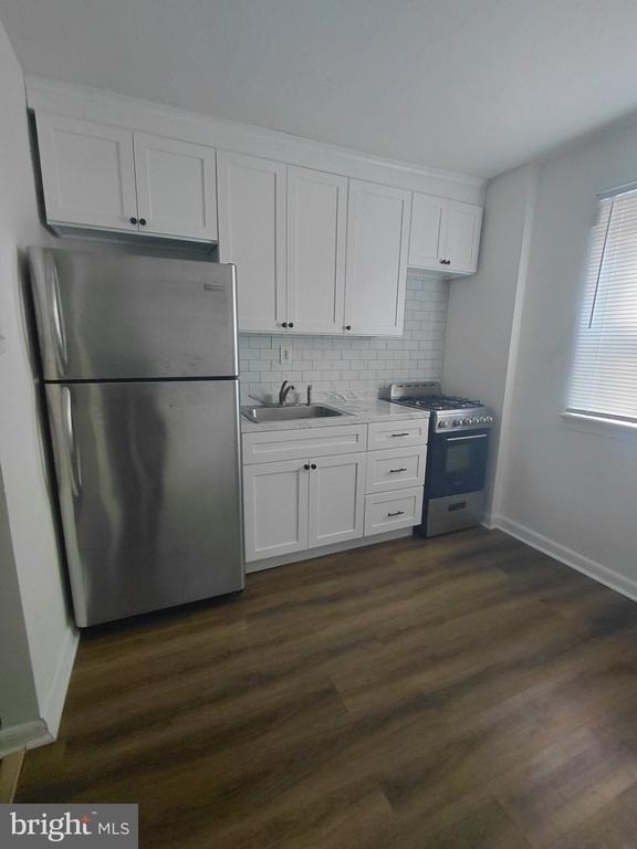 800 Princeton Avenue - Photo 2