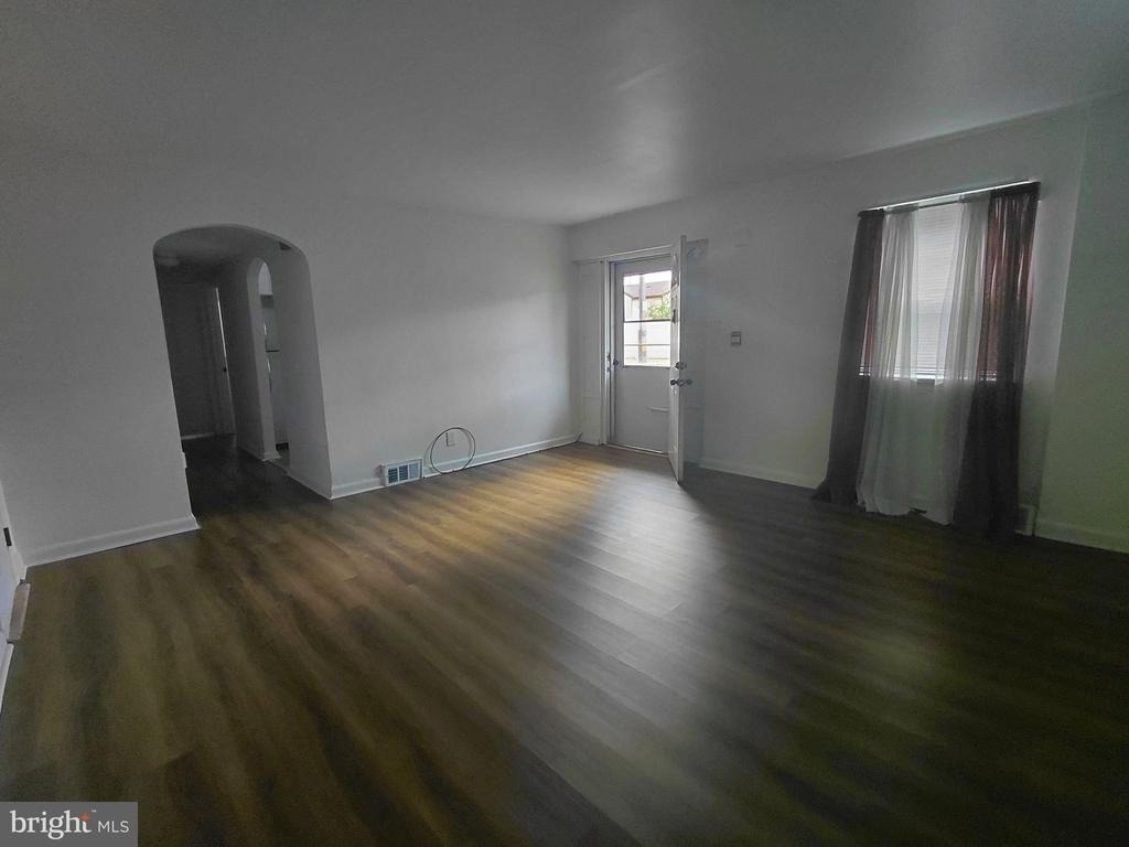 800 Princeton Avenue - Photo 3