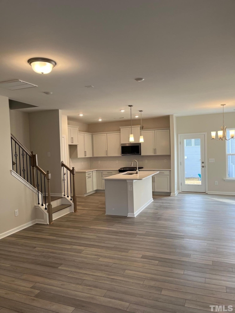 1406 Smoky Mountains Street - Photo 6