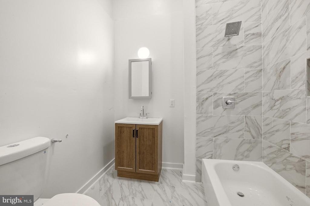 6012 Ridge Avenue - Photo 9