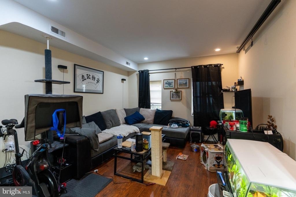 1026 S Randolph Street - Photo 8