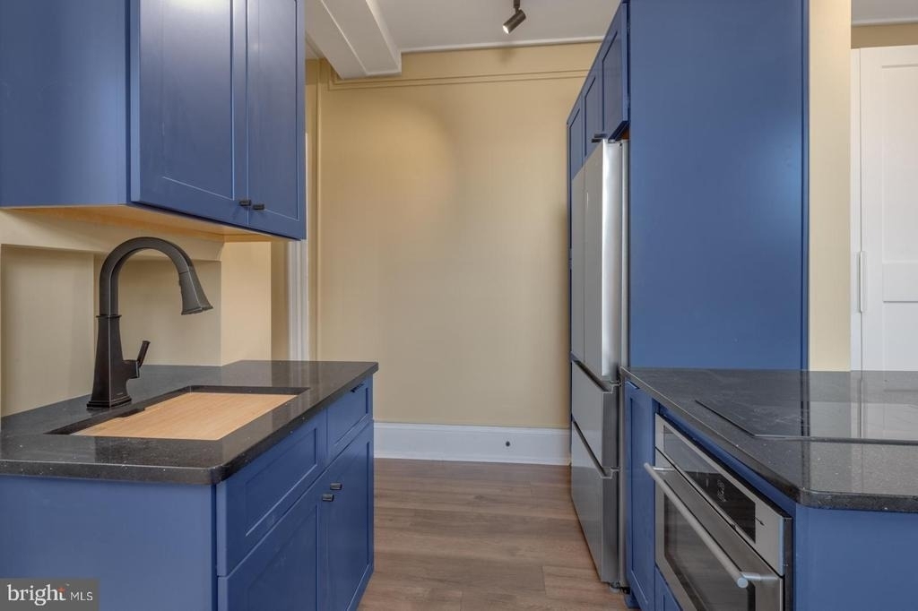 1324 Locust Street - Photo 5