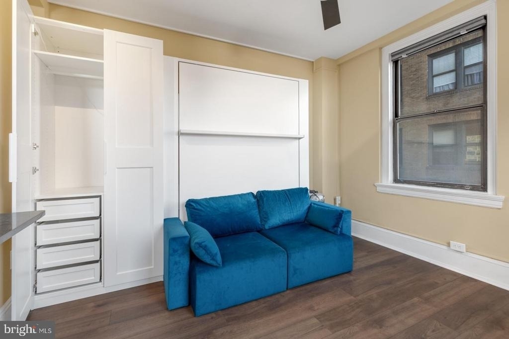 1324 Locust Street - Photo 8