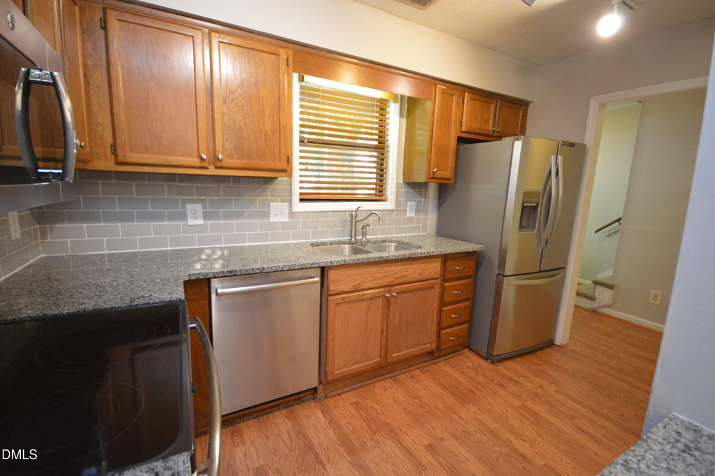 616 Applecross Drive - Photo 13