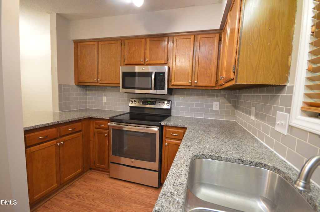 616 Applecross Drive - Photo 12