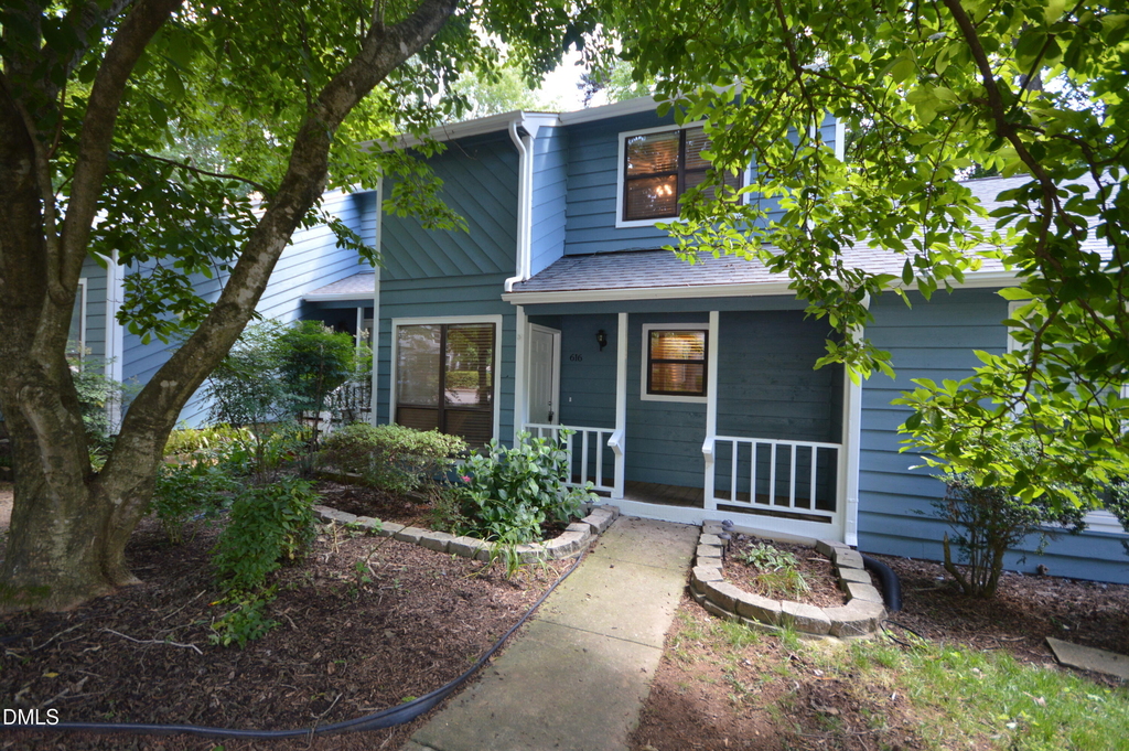 616 Applecross Drive - Photo 1