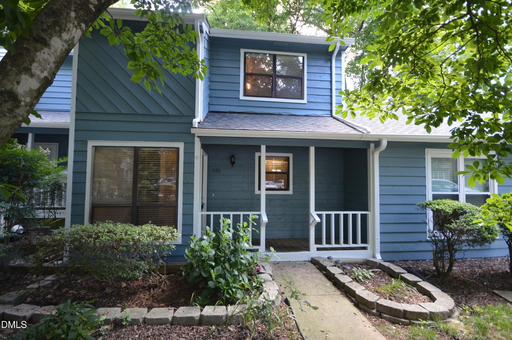 616 Applecross Drive - Photo 0