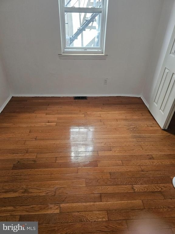 254 S 10th Street - Photo 3