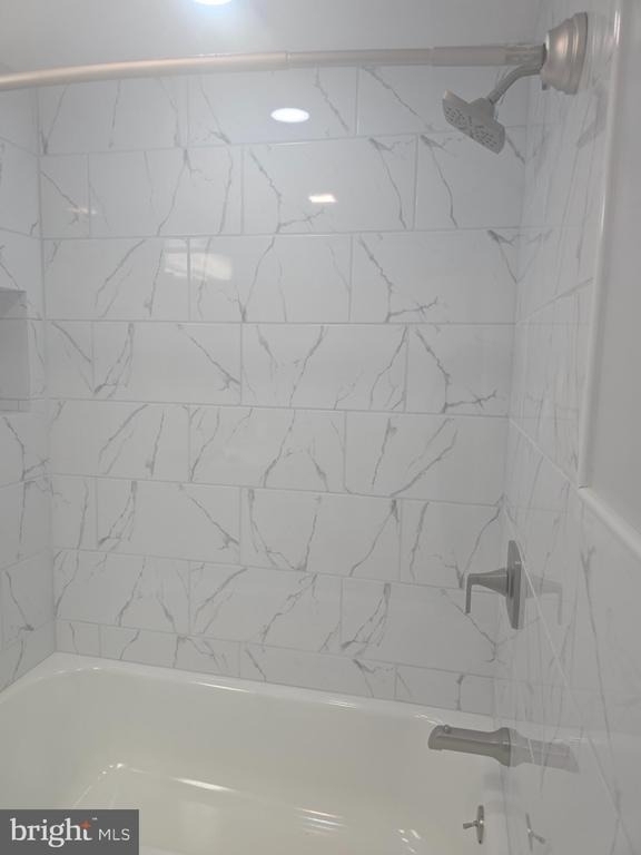 5925 Ridge Avenue - Photo 10