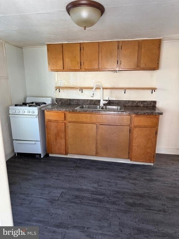 167 Ann Street - Photo 2