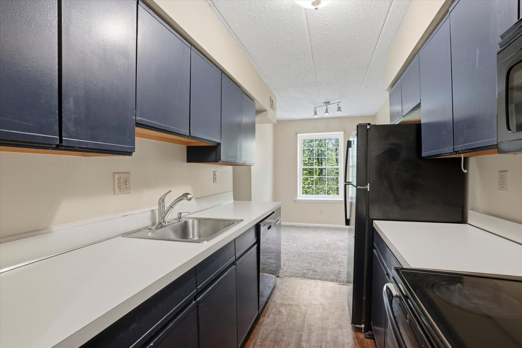 623 Washington Place - Photo 4