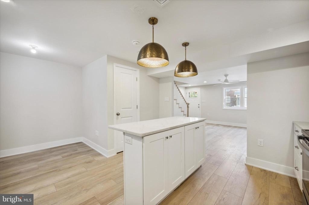 704 S Adams Street - Photo 5