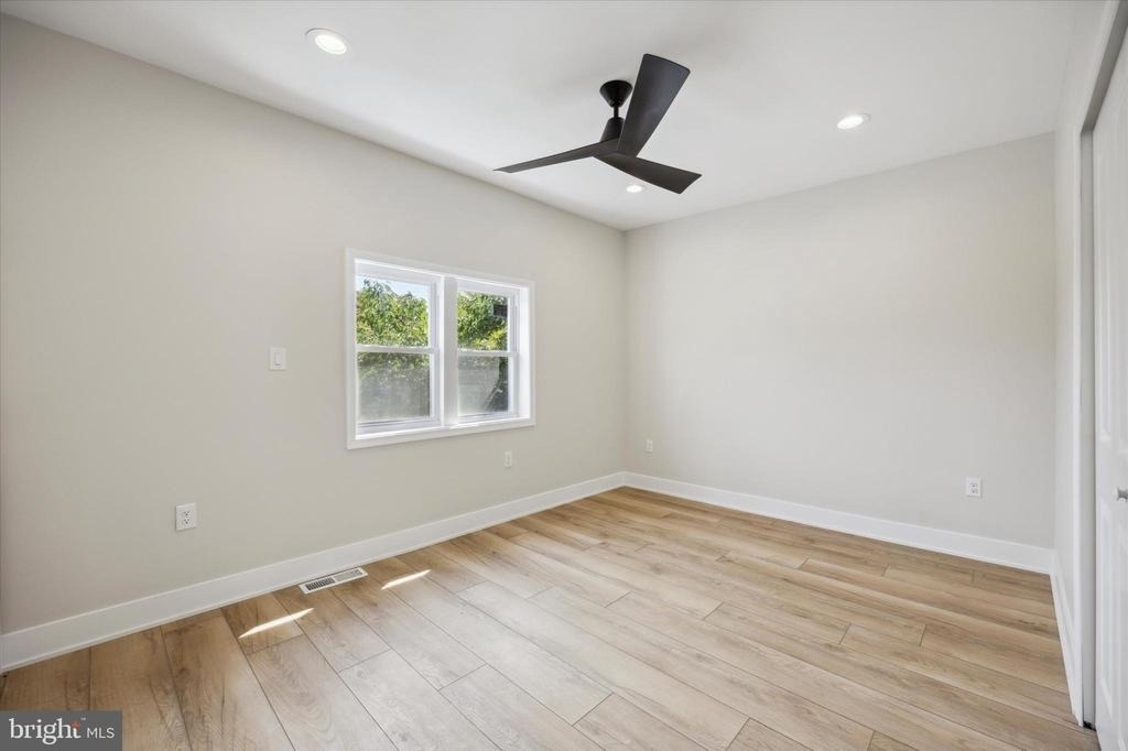 704 S Adams Street - Photo 11
