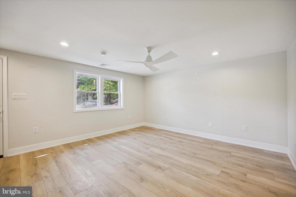 704 S Adams Street - Photo 2