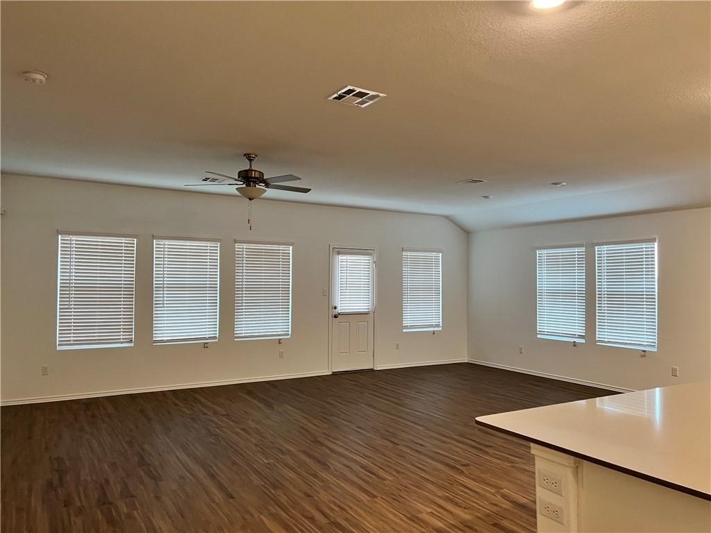 223 Chickasaw Ln - Photo 2
