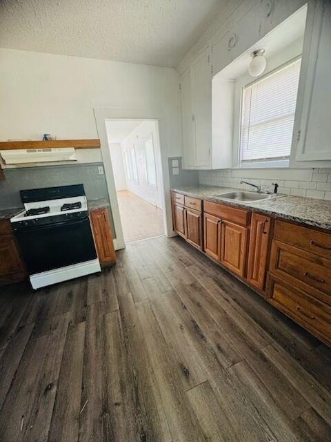 100 N Brazos St - Photo 2