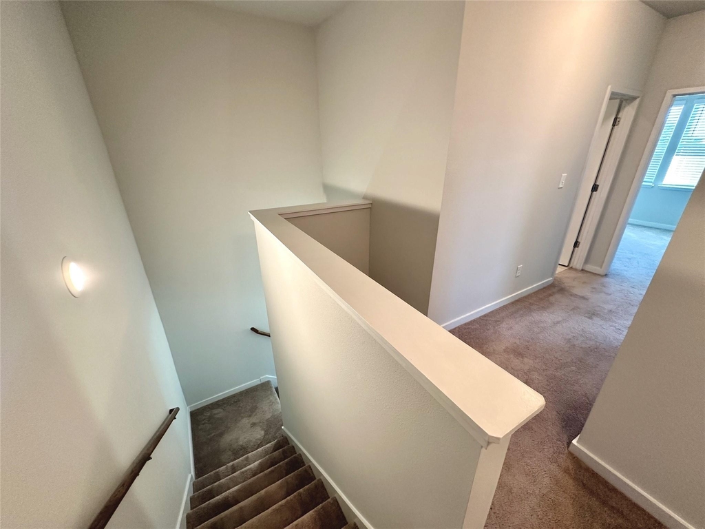 605 W South St - Photo 17