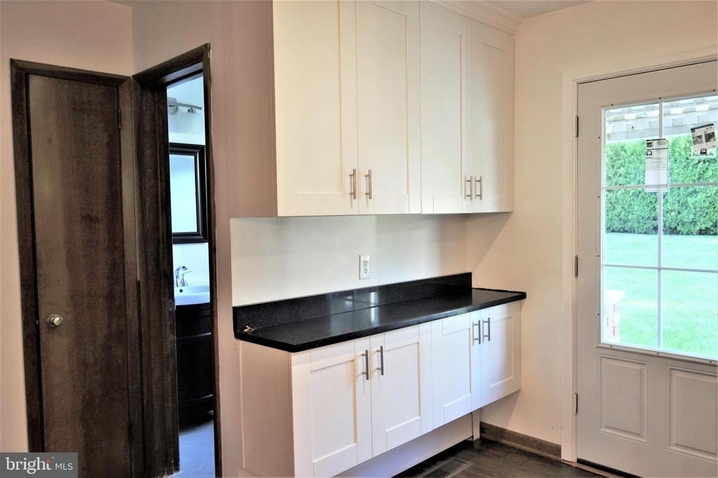 214 Valley Road - Photo 8