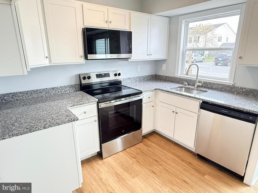 3 Lawrence Court - Photo 4