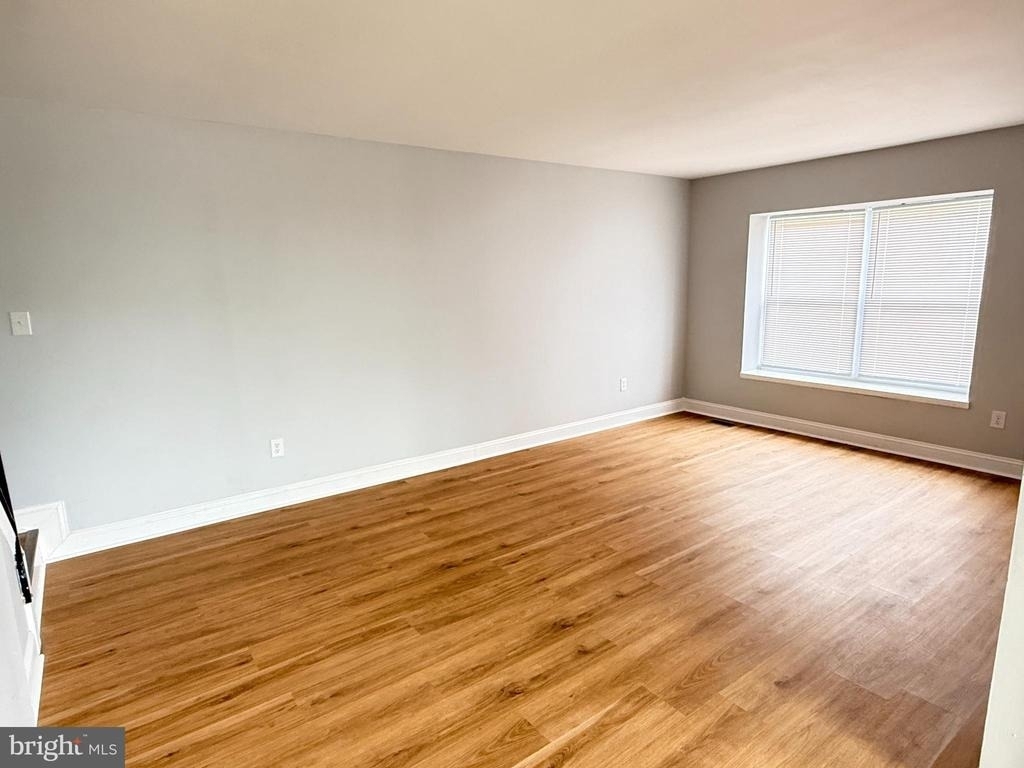 3 Lawrence Court - Photo 1