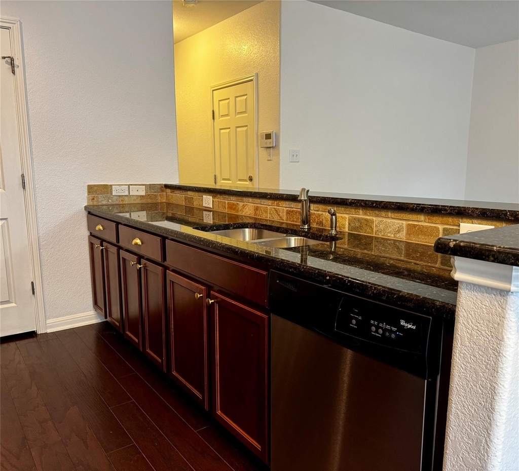 11248 Lost Maples Trl - Photo 6