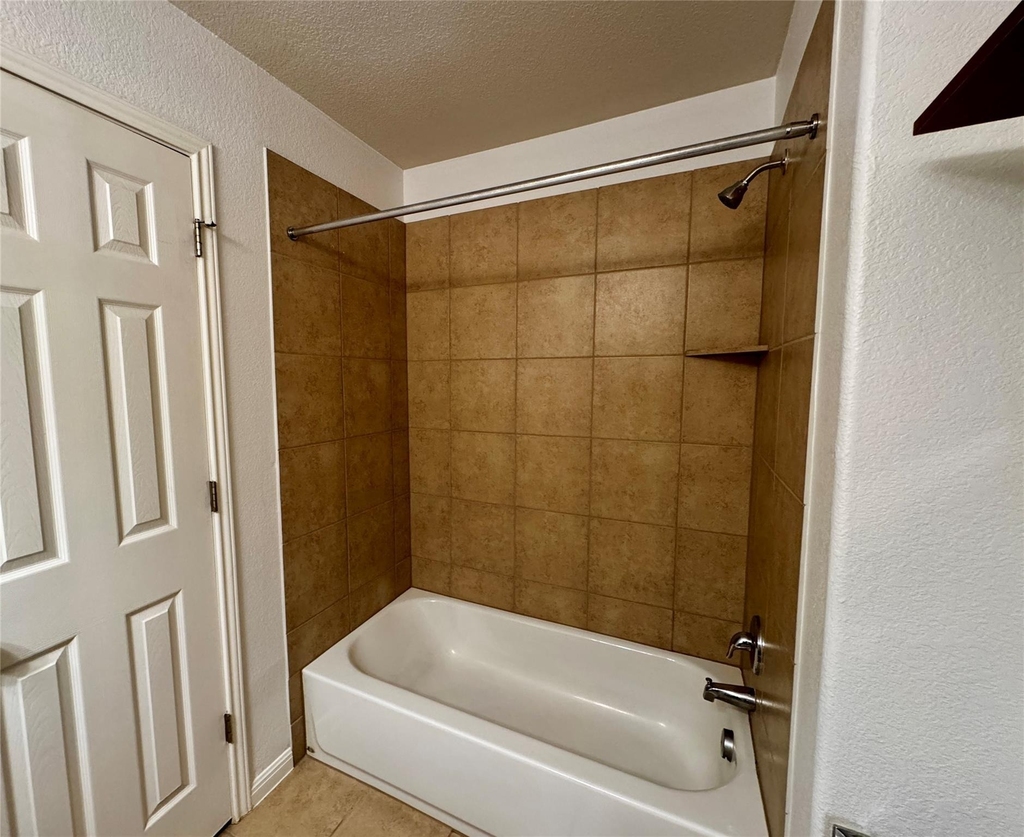 11248 Lost Maples Trl - Photo 18