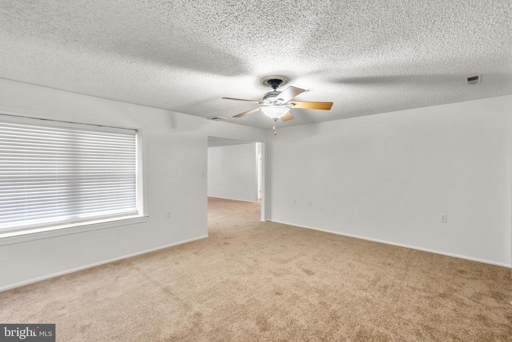 6 Moneta Court - Photo 9