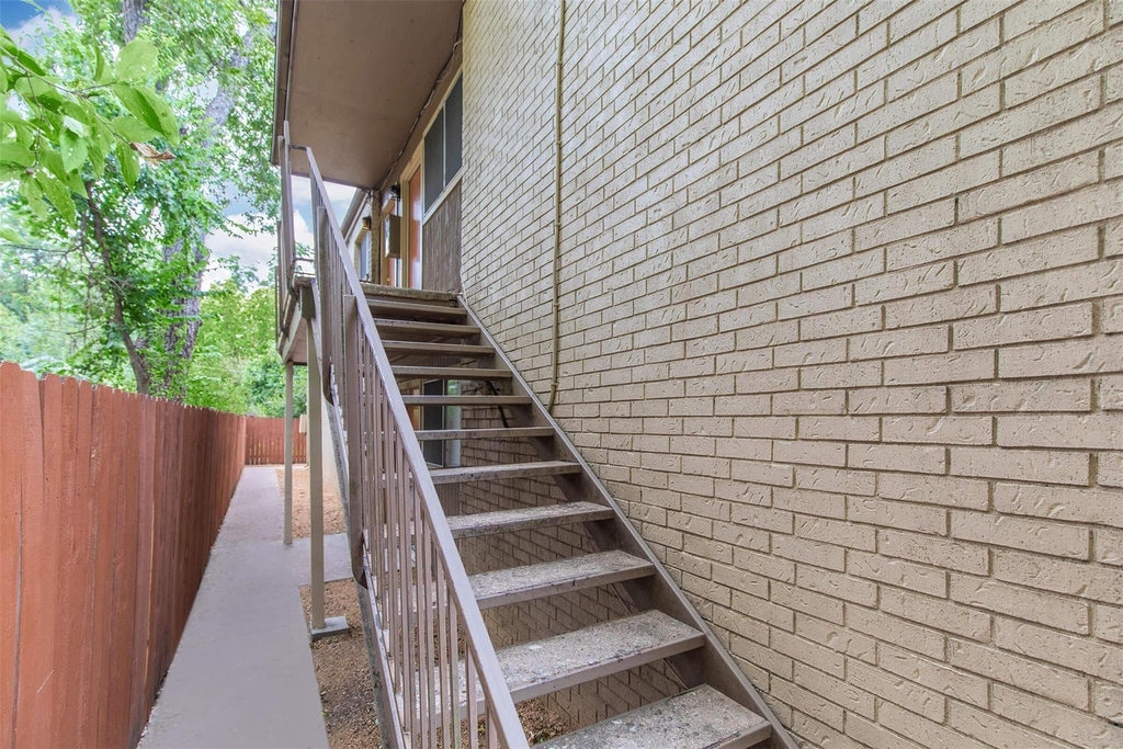 4415 Avenue B - Photo 13