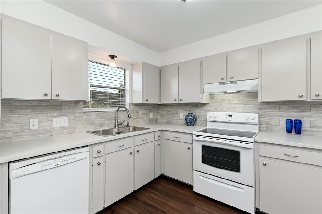 1709 Wild Basin Ledge - Photo 22