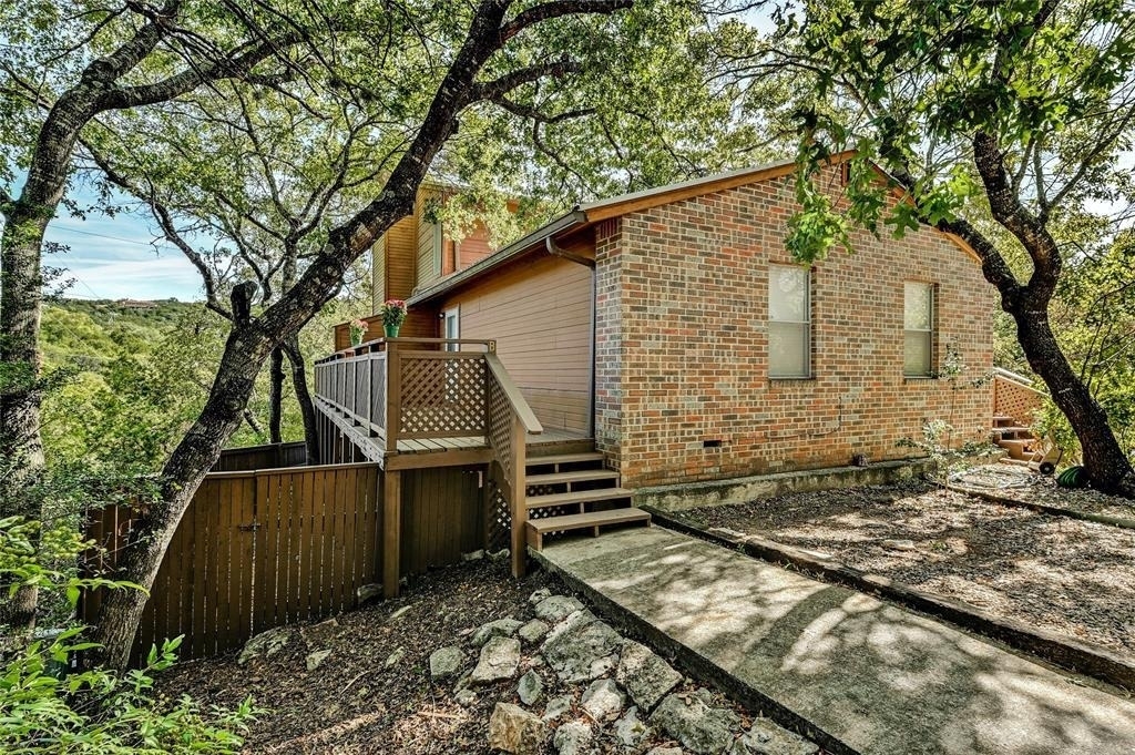 1709 Wild Basin Ledge - Photo 0