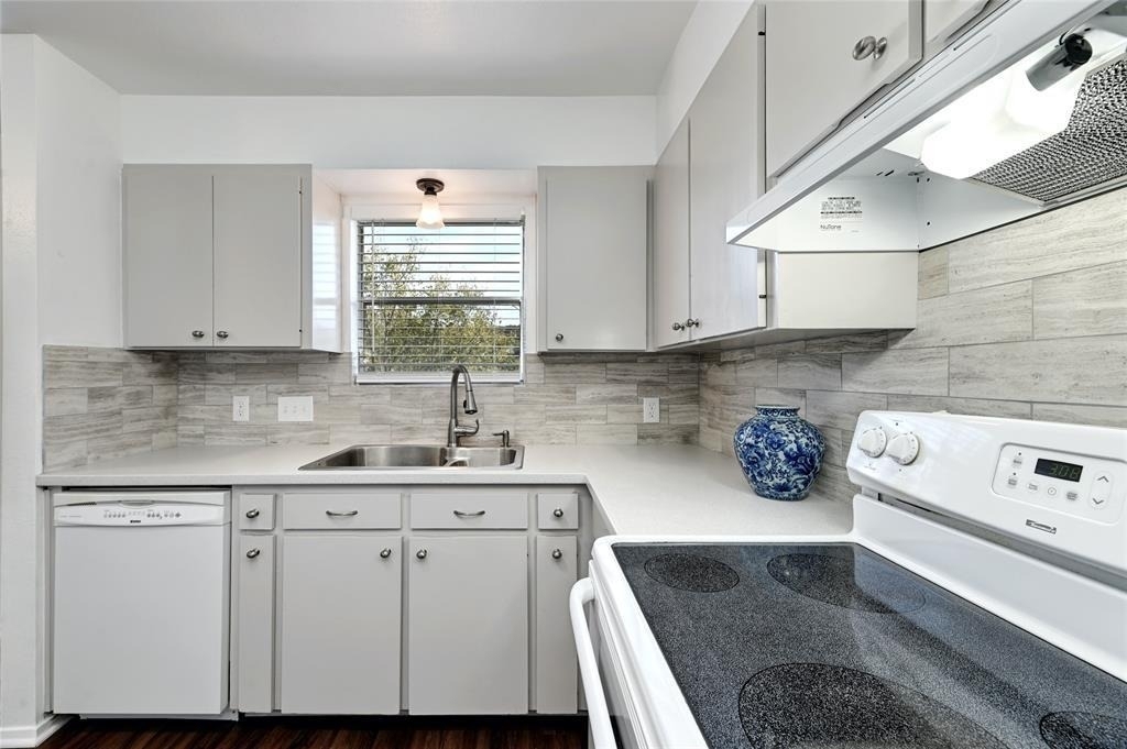 1709 Wild Basin Ledge - Photo 20
