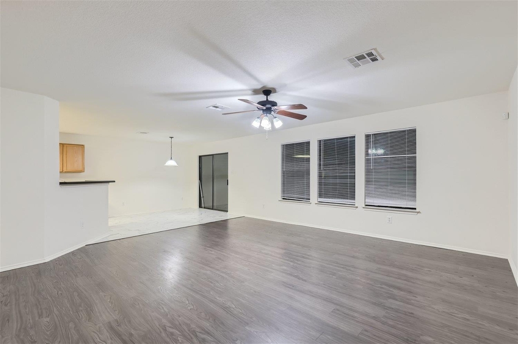 5521 Se Victory Gallop Dr - Photo 1